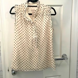 Size 4 J. Crew Ecru sleeveless blouse with navy polka dots w pearl buttons